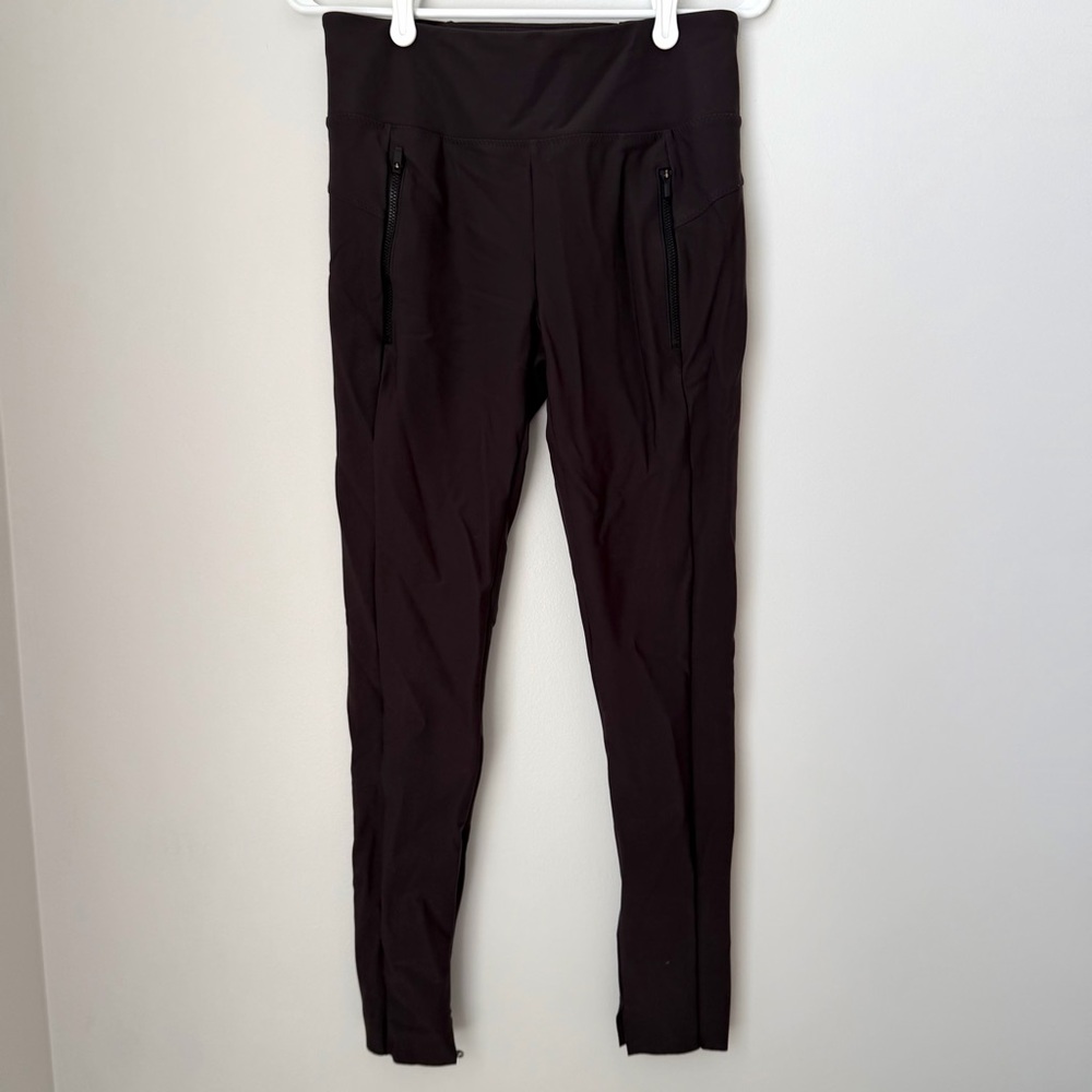 Athleta Stellar Tights in Espresso with Zip Pockets Size Small Black Brown Color